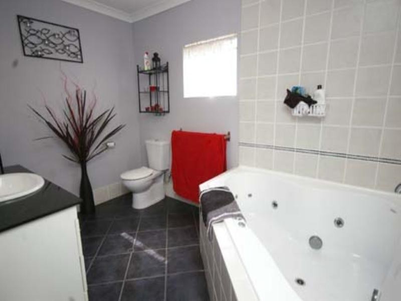 8 Binstead Court, Koondoola WA 6064