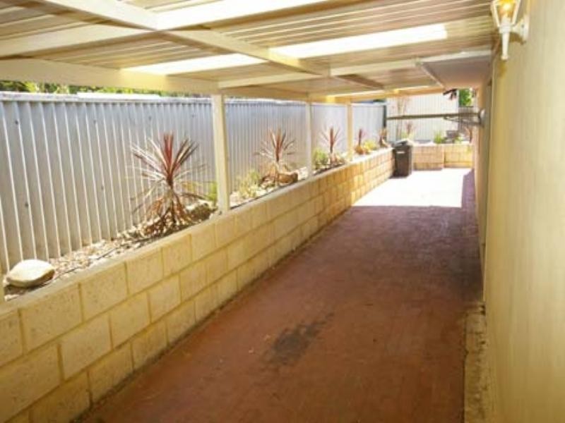 8 Binstead Court, Koondoola WA 6064