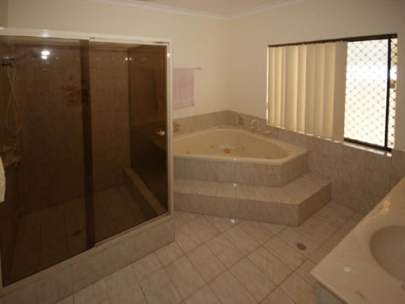 2 Ambleside Close, Balga WA 6061