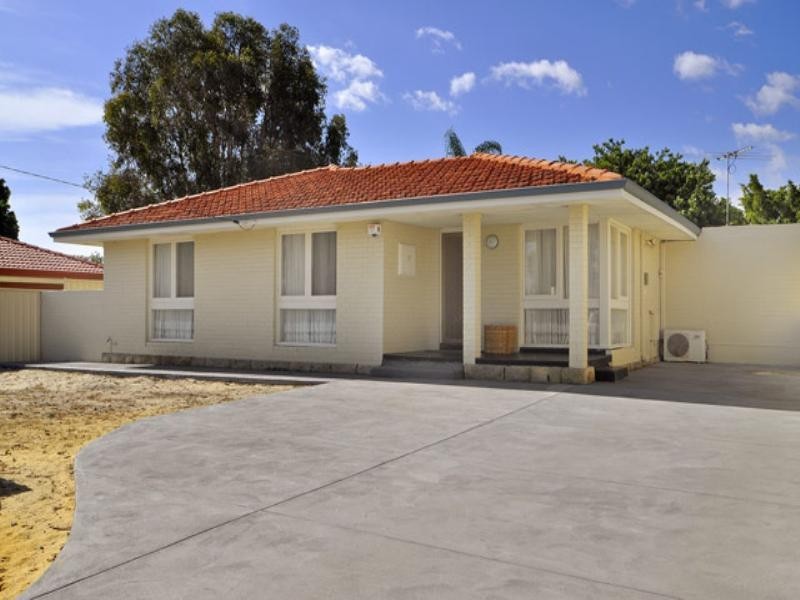 37 Tendring Way, Girrawheen WA 6064