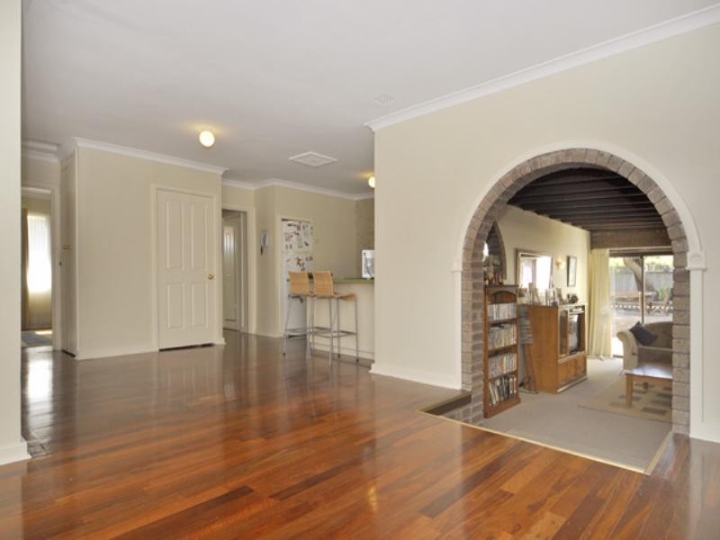 37 Tendring Way, Girrawheen WA 6064