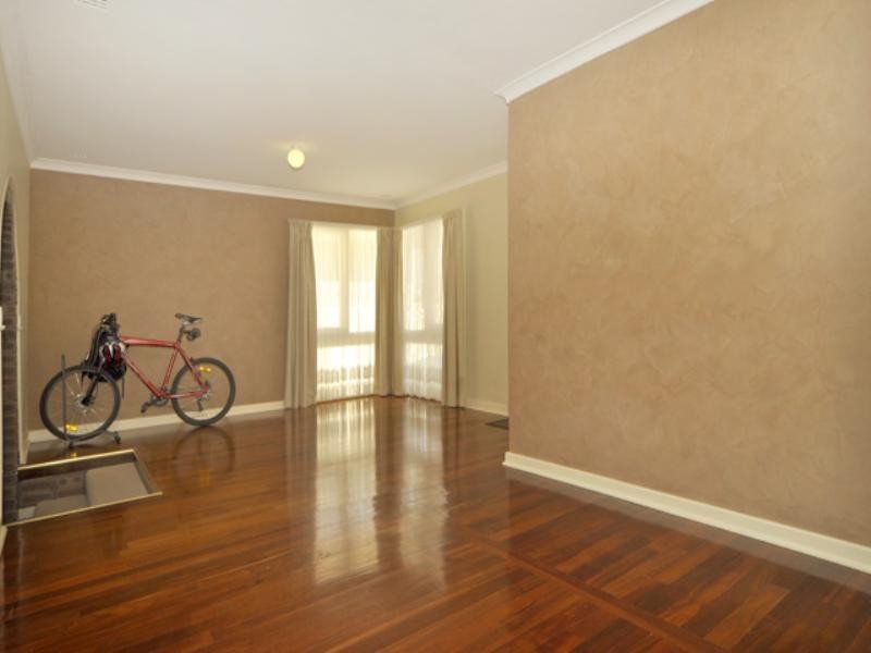 37 Tendring Way, Girrawheen WA 6064