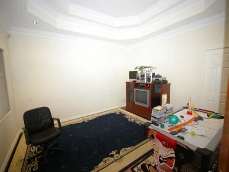 14 Hursthill Street, Madeley WA 6065