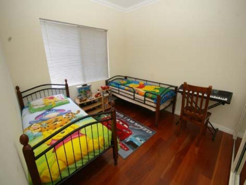 14 Hursthill Street, Madeley WA 6065