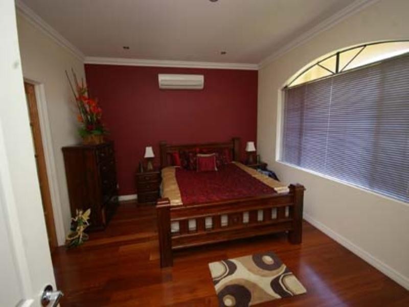 14 Hursthill Street, Madeley WA 6065