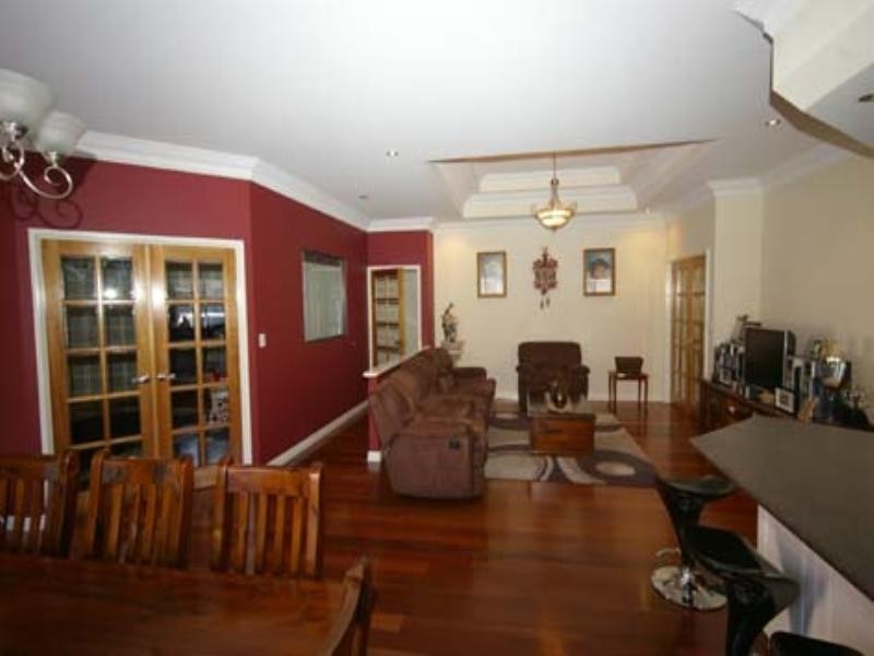 14 Hursthill Street, Madeley WA 6065