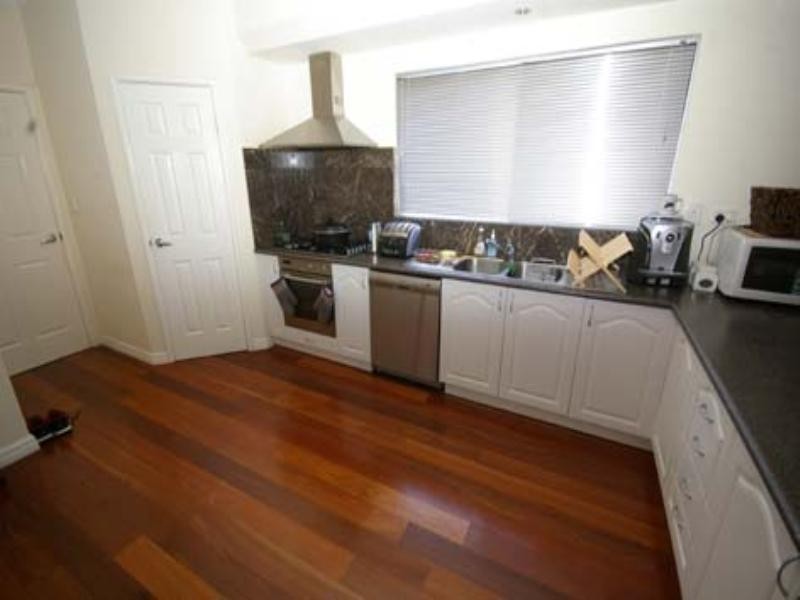 14 Hursthill Street, Madeley WA 6065