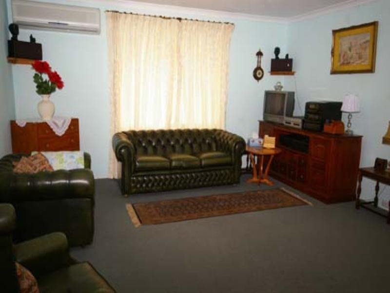 102 Bluegum Road, Beechboro WA 6063