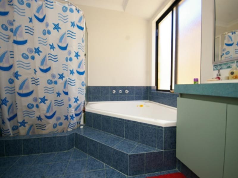 49 Evandale Road, Darch WA 6065