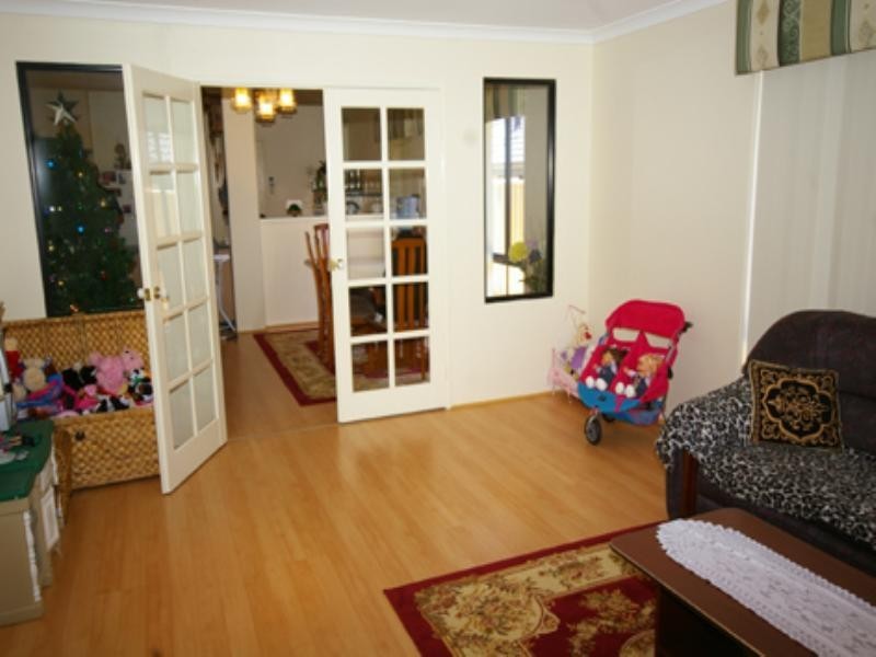 49 Evandale Road, Darch WA 6065