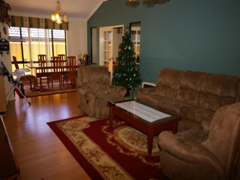 49 Evandale Road, Darch WA 6065