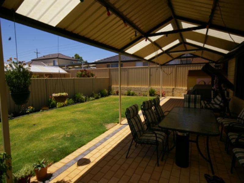 49 Evandale Road, Darch WA 6065