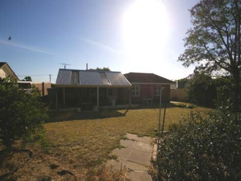 5 Welburn Street, Nollamara WA 6061