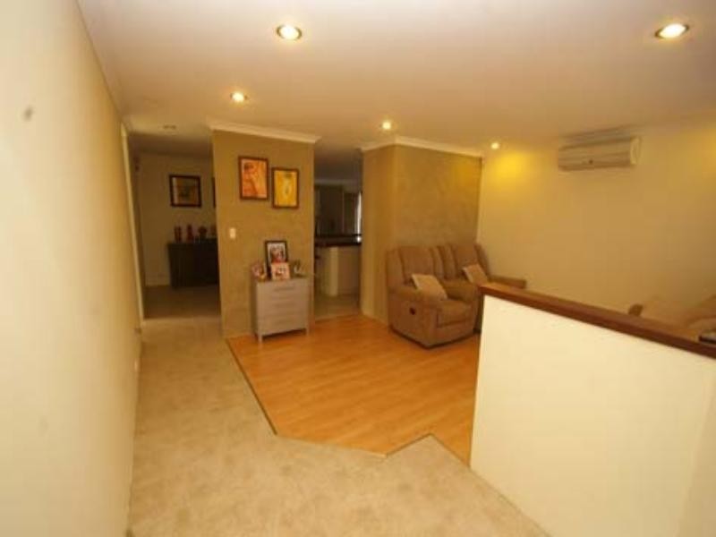 14 Thesis Court, Marangaroo WA 6064