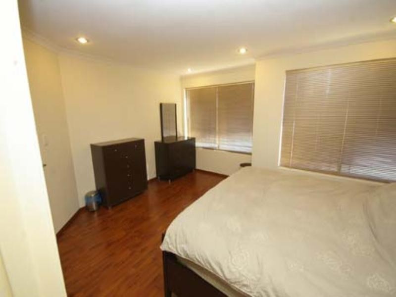 14 Thesis Court, Marangaroo WA 6064