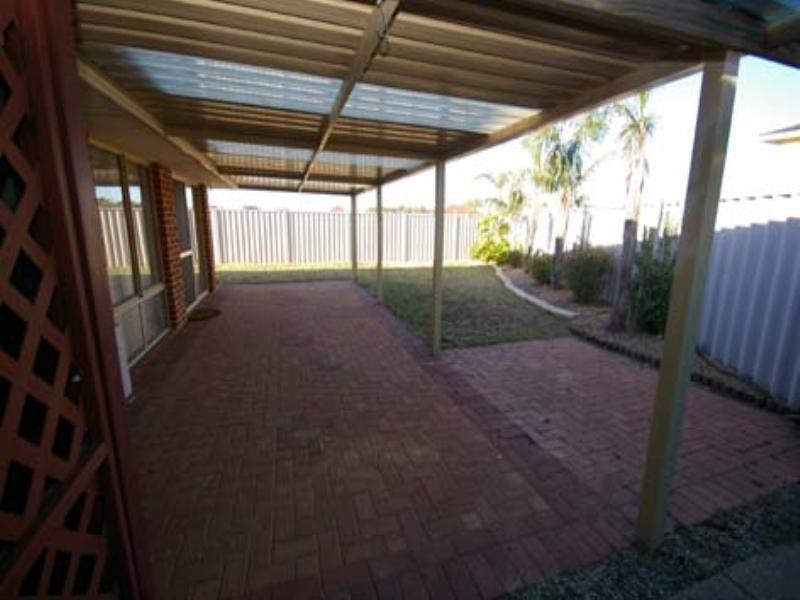 14 Thesis Court, Marangaroo WA 6064