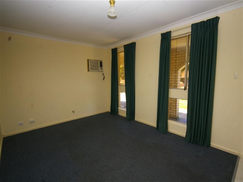 7 Yeaman Court, Koondoola WA 6064