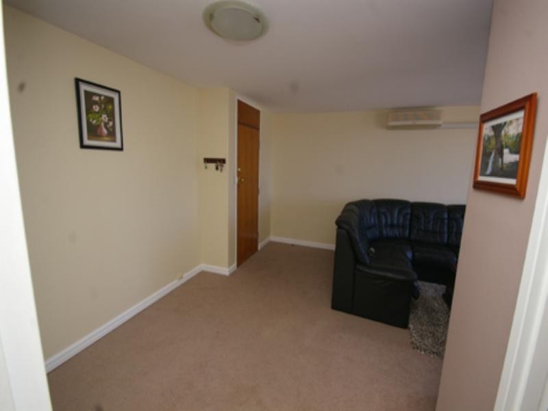 34/16 Leeder Street, Glendalough WA 6016