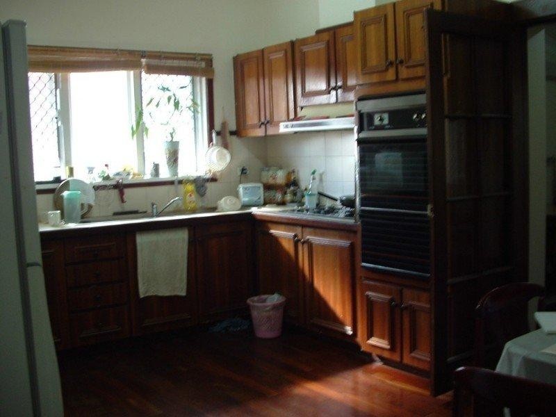 18 Flinders Street, Yokine WA 6060