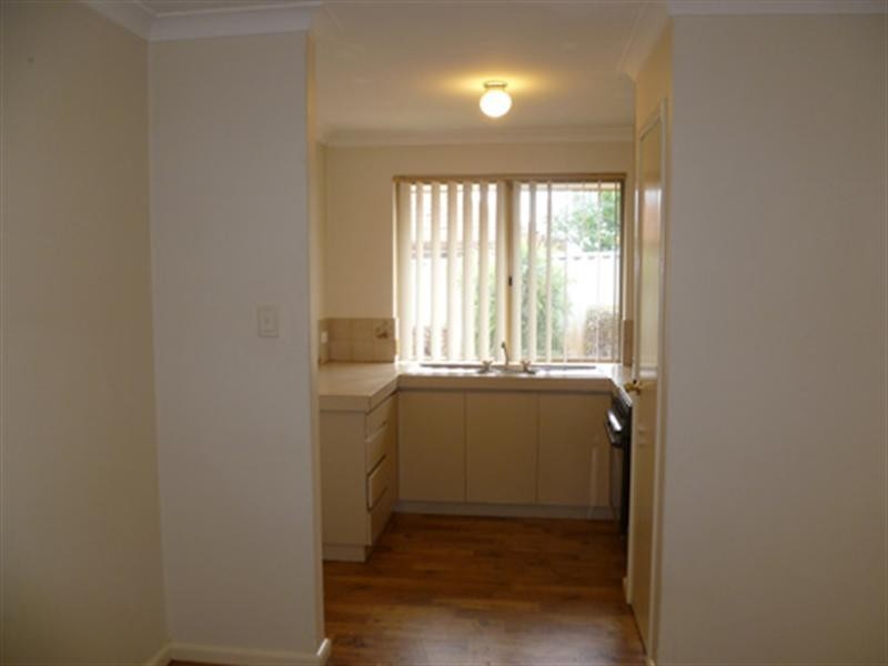 1/6 Barr Street, Dianella WA 6059