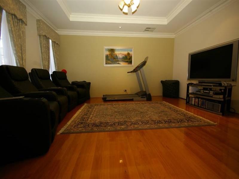 44 Denman Gardens, Landsdale WA 6065