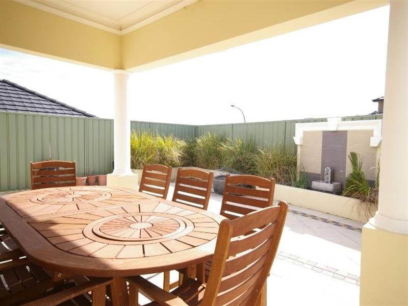 44 Denman Gardens, Landsdale WA 6065