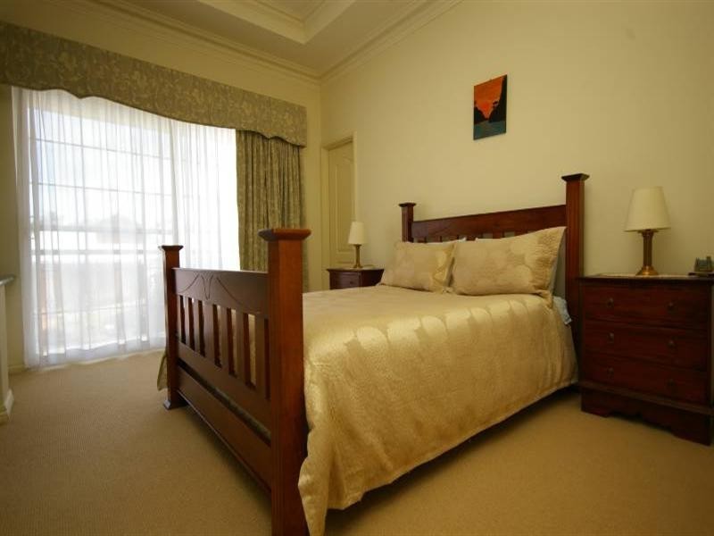 44 Denman Gardens, Landsdale WA 6065