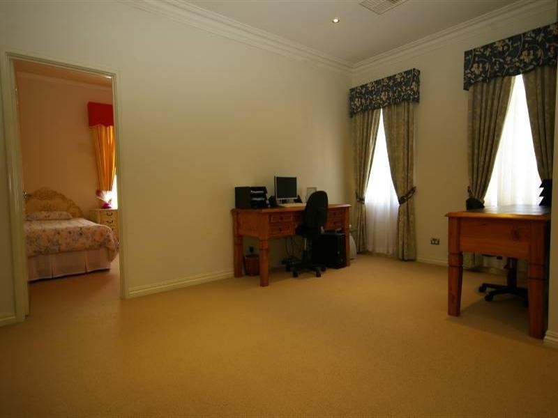 44 Denman Gardens, Landsdale WA 6065