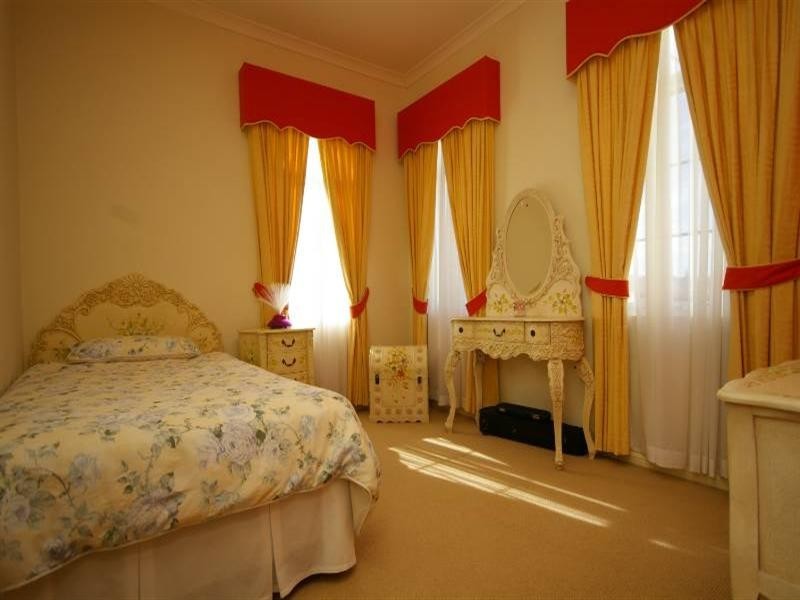 44 Denman Gardens, Landsdale WA 6065