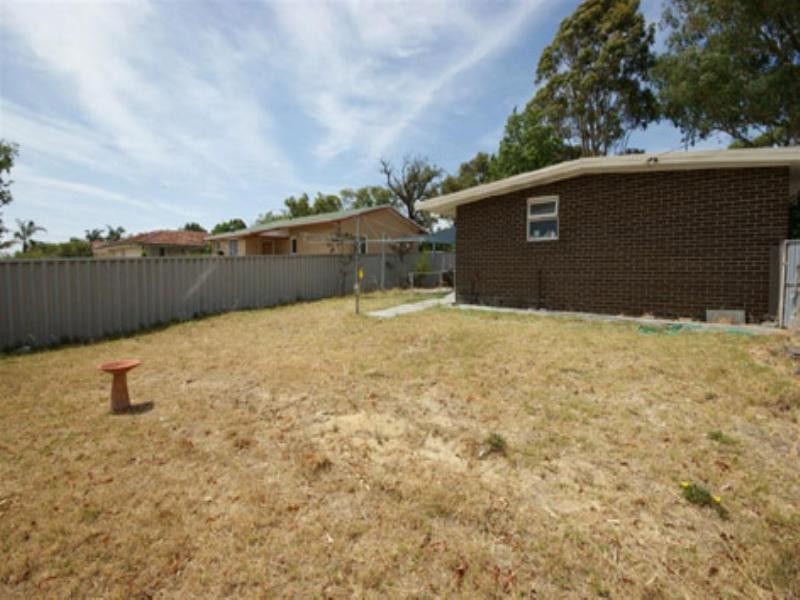 33 Favell Way, Balga WA 6061