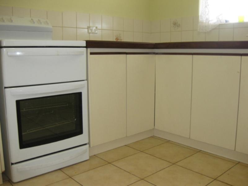 8 Kealy Street, Harvey WA 6220