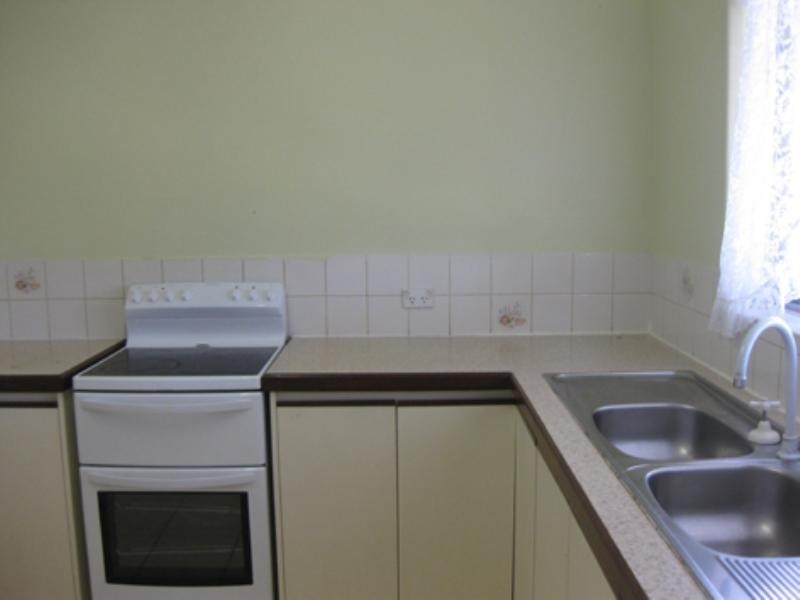 8 Kealy Street, Harvey WA 6220