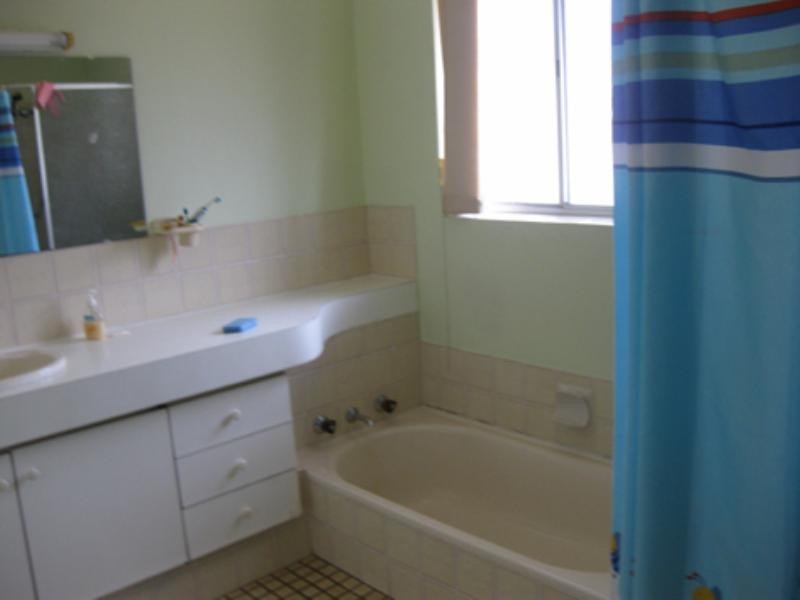 8 Kealy Street, Harvey WA 6220