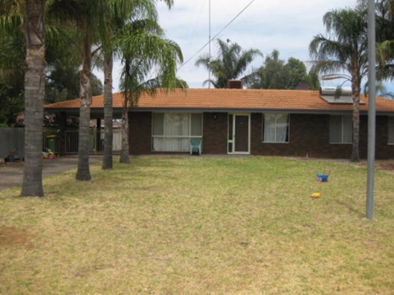 8 Kealy Street, Harvey WA 6220