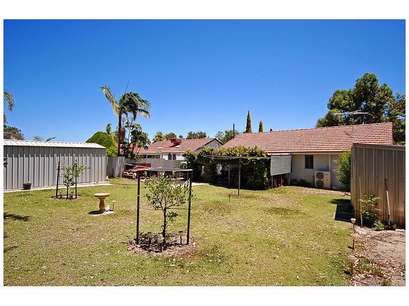 20 Finchley Crescent, Balga WA 6061