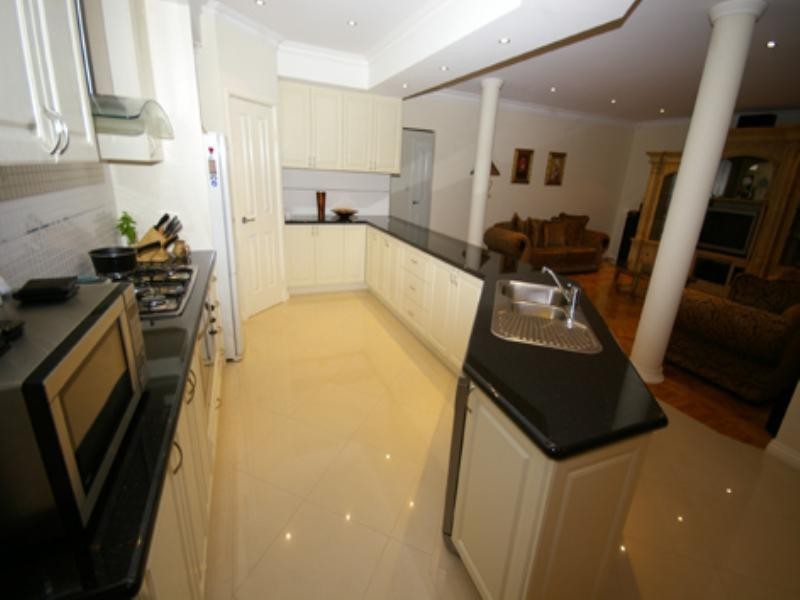 10 Tissington Drive, Darch WA 6065