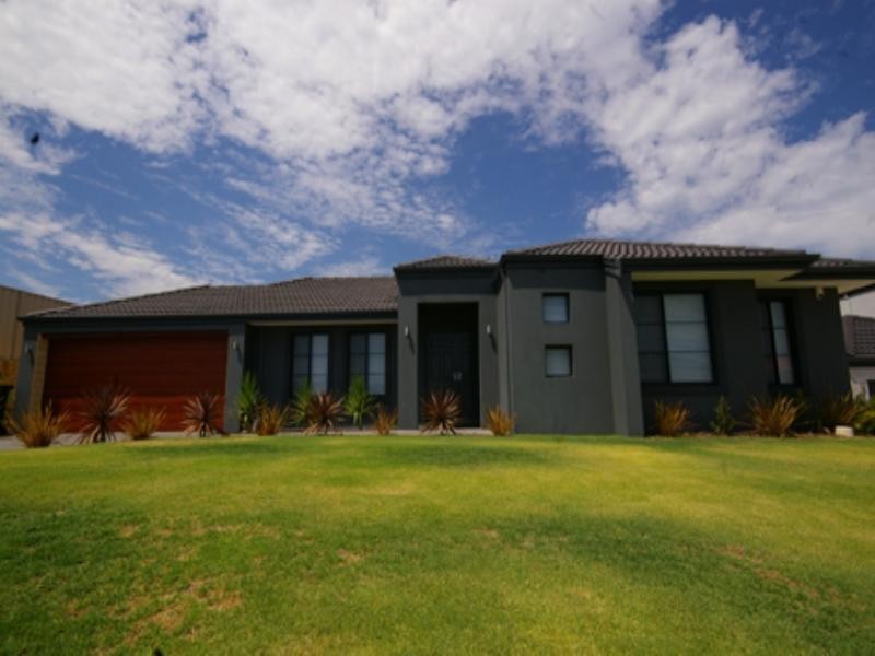 45 Romaine Loop, Darch WA 6065