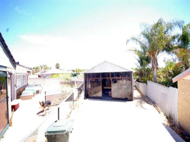 1 Woodbine Terrace, Mirrabooka WA 6061