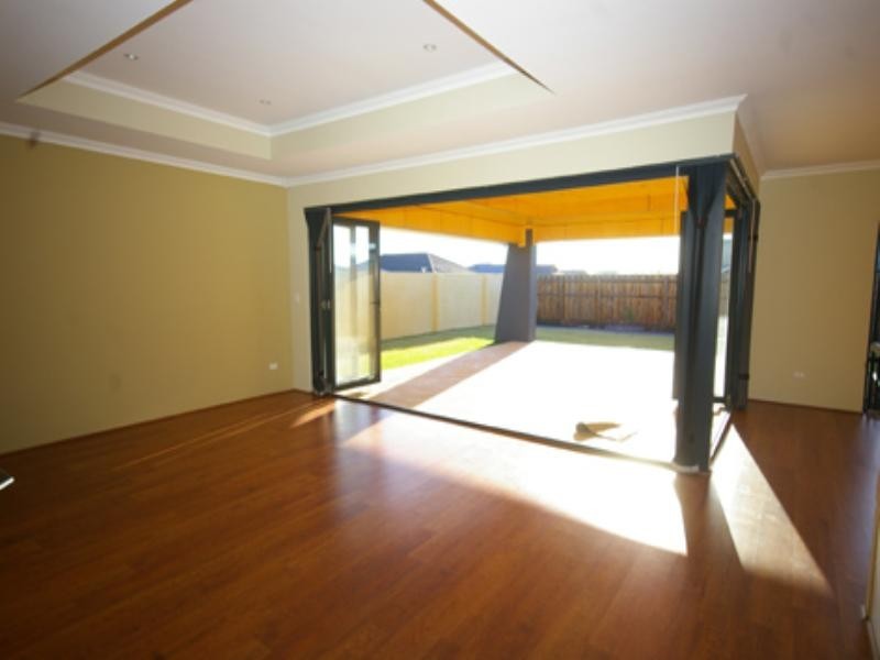 7 Kalinga Drive, Ellenbrook WA 6069