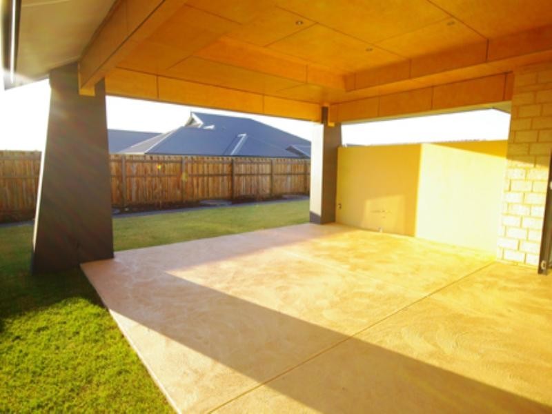 7 Kalinga Drive, Ellenbrook WA 6069