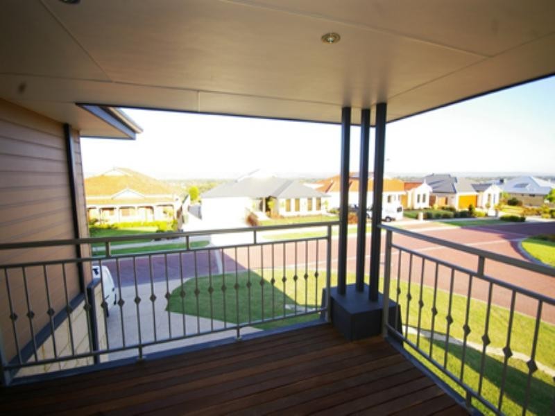 7 Kalinga Drive, Ellenbrook WA 6069