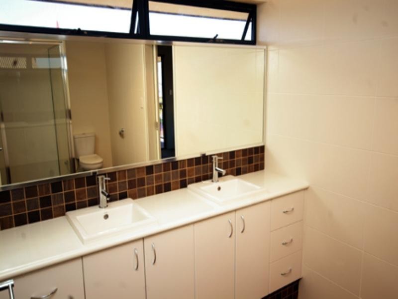 7 Kalinga Drive, Ellenbrook WA 6069