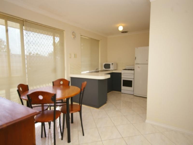 18 Vallack Grove, Mirrabooka WA 6061