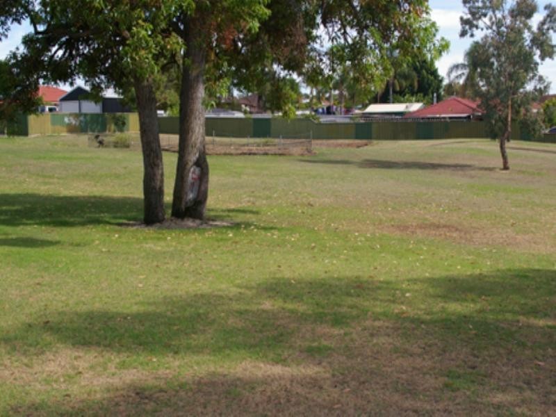 18 Vallack Grove, Mirrabooka WA 6061