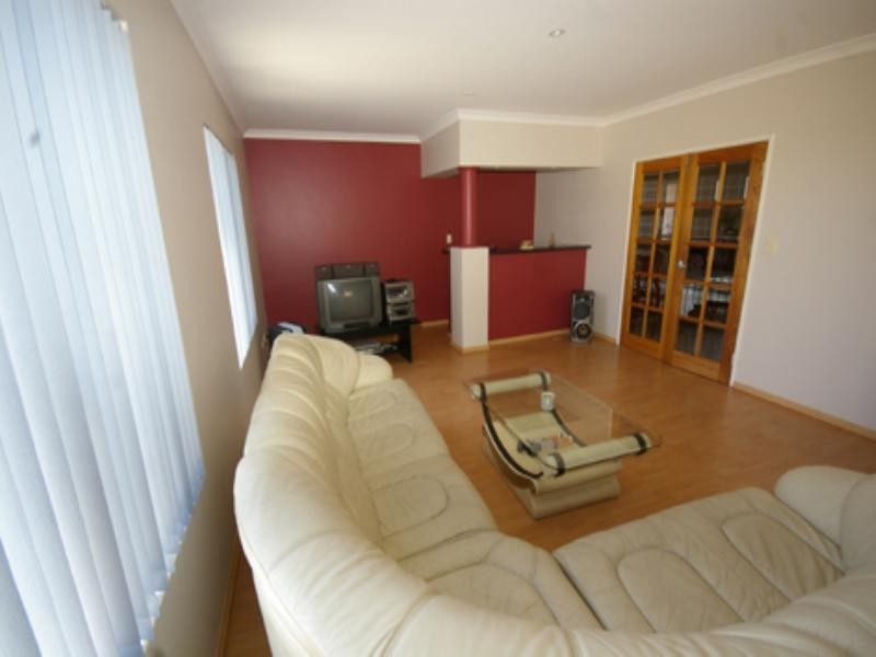 253 Kingsway, Darch WA 6065