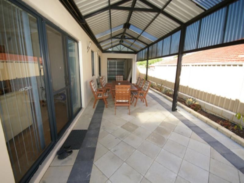 253 Kingsway, Darch WA 6065