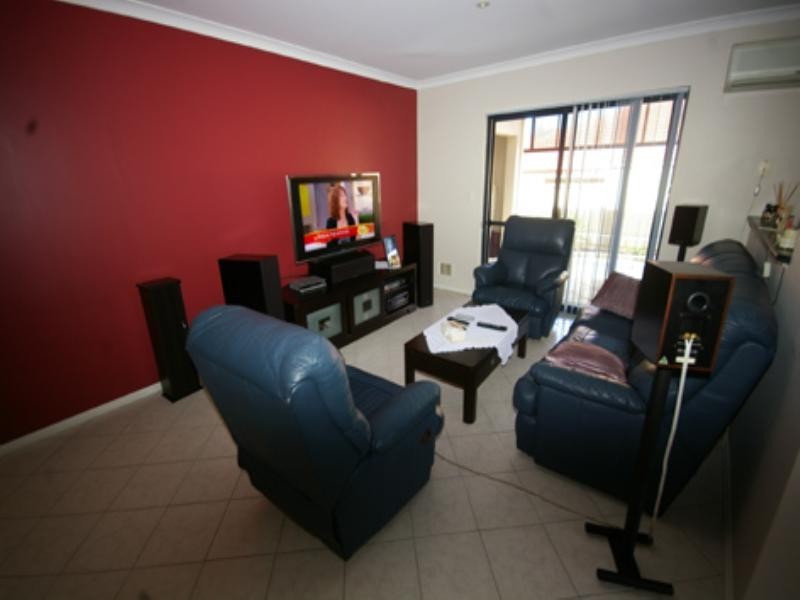 253 Kingsway, Darch WA 6065