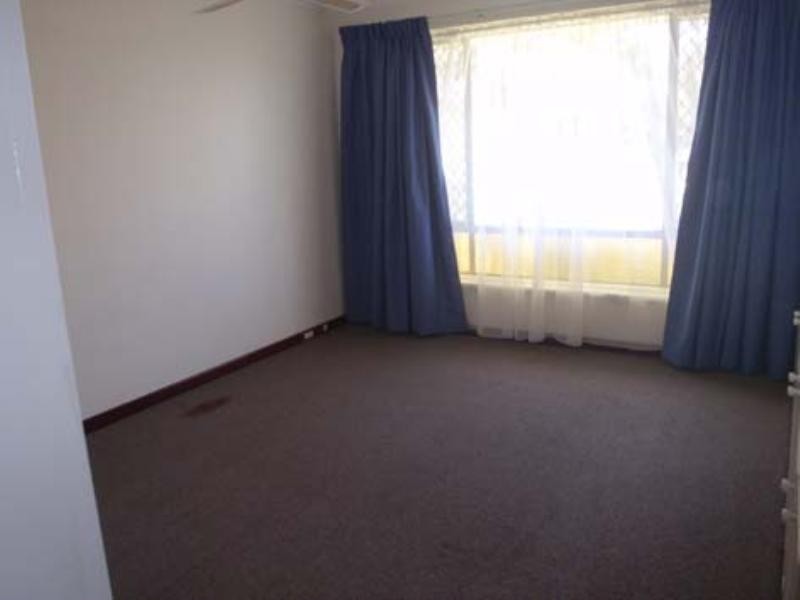 83 Rochester Circle, Balga WA 6061