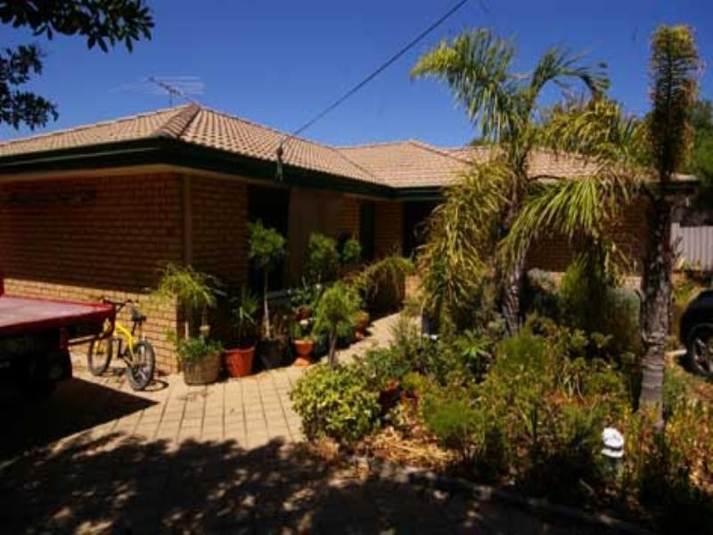 25 Hartland Place, Yanchep WA 6035