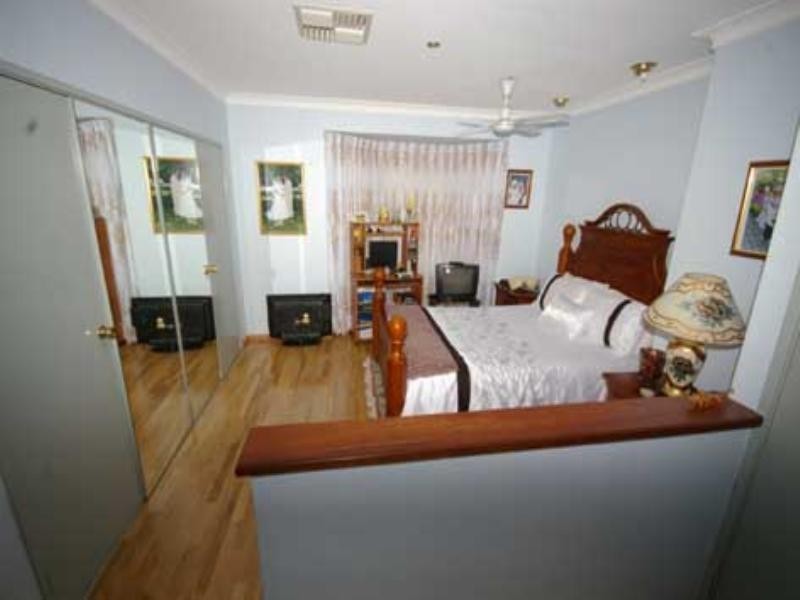 14 Trafalgar Gardens, Marangaroo WA 6064